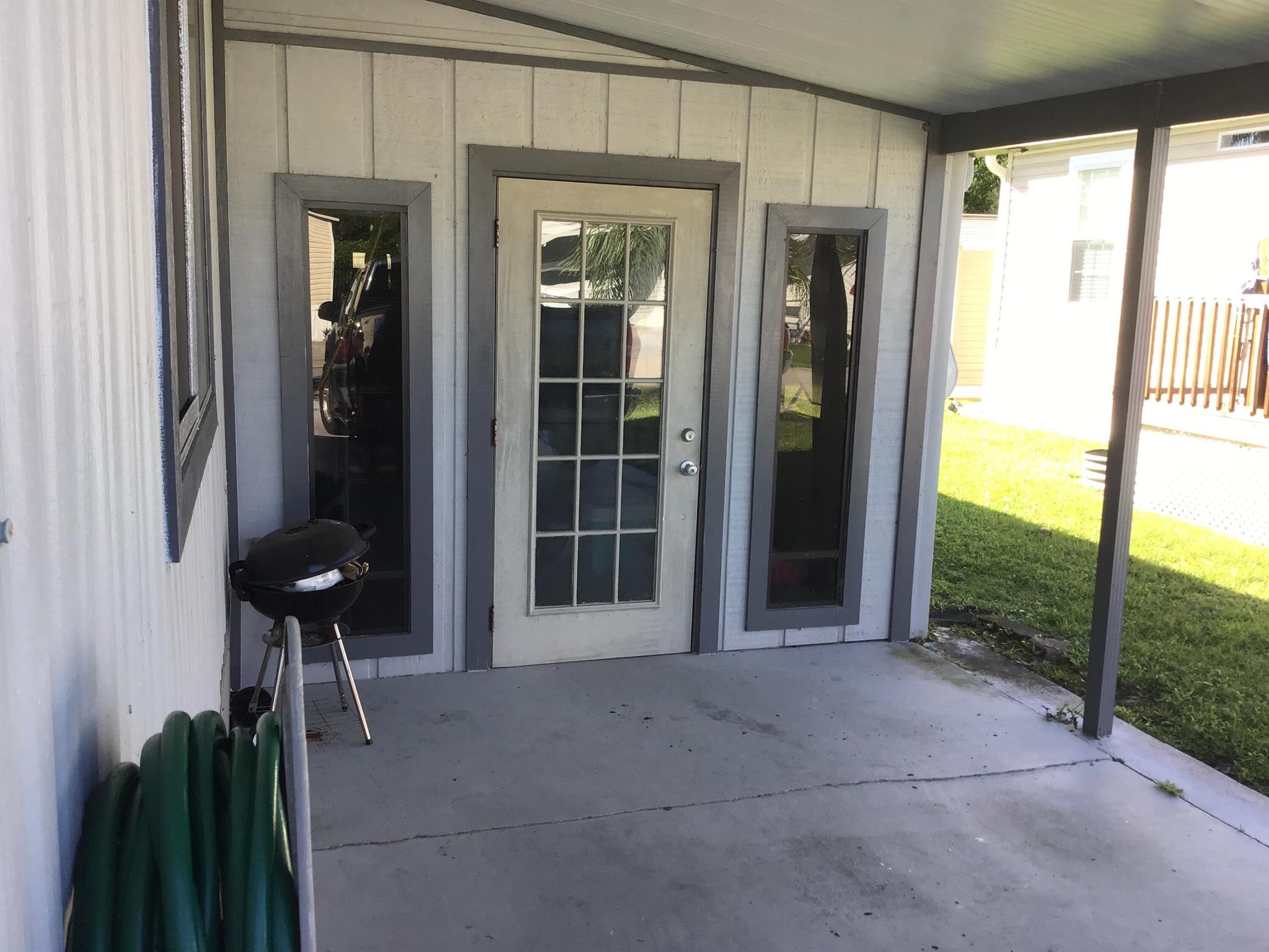 Royal Palm Mobile Home Pa - Residential