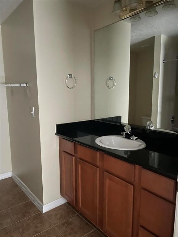 COURTYARDS AT WILLOUGHBY CONDO - Residential