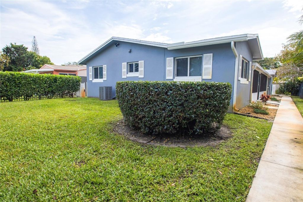 Photo of 2432 Sherman Street, Hollywood, FL 33020 (MLS # F10543163)