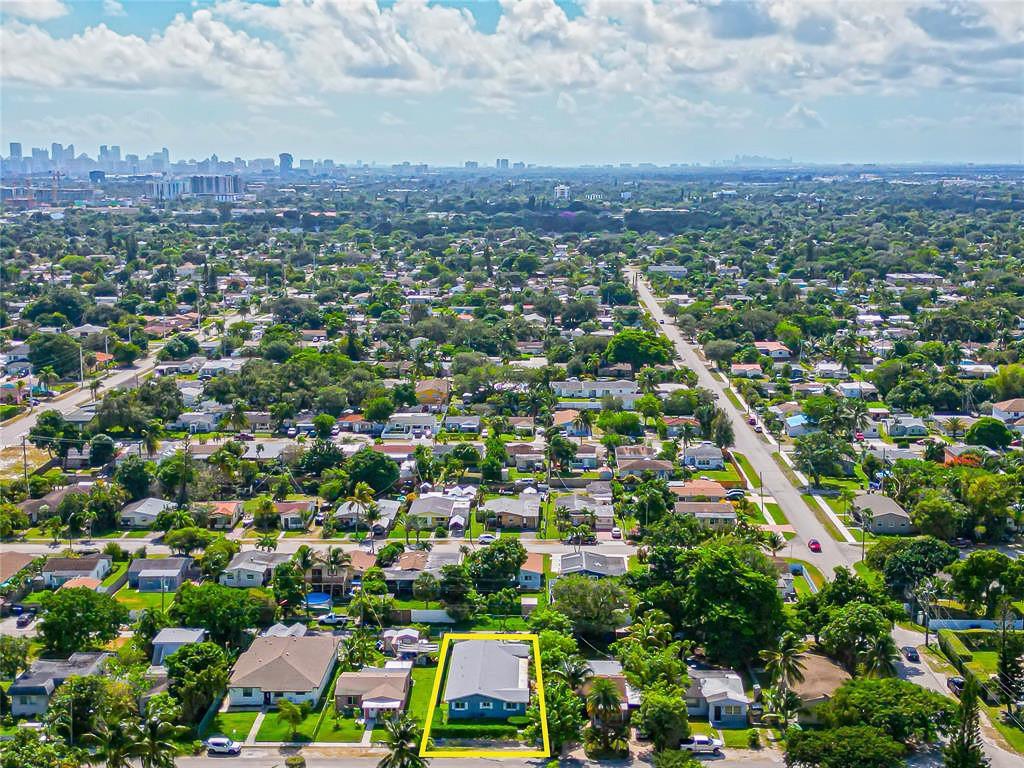 Hollywood Park 4-19 B - Residential Income