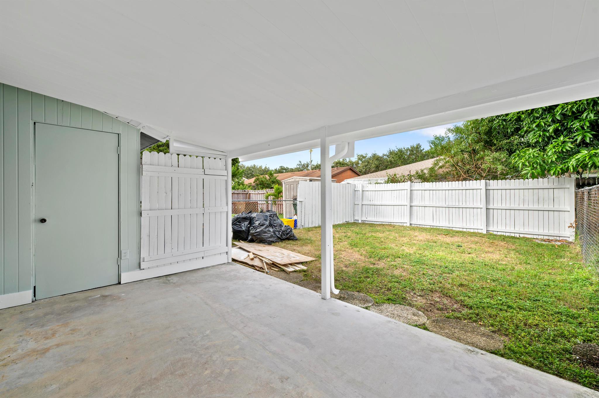 VILLA DEL TRIO - Residential