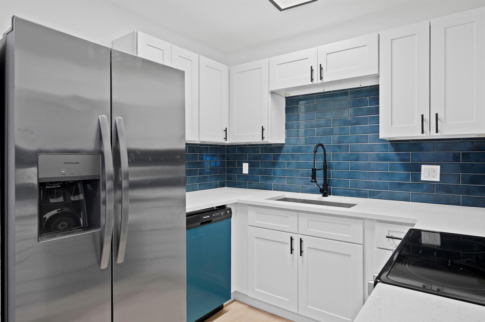 VILLA DEL TRIO - Residential