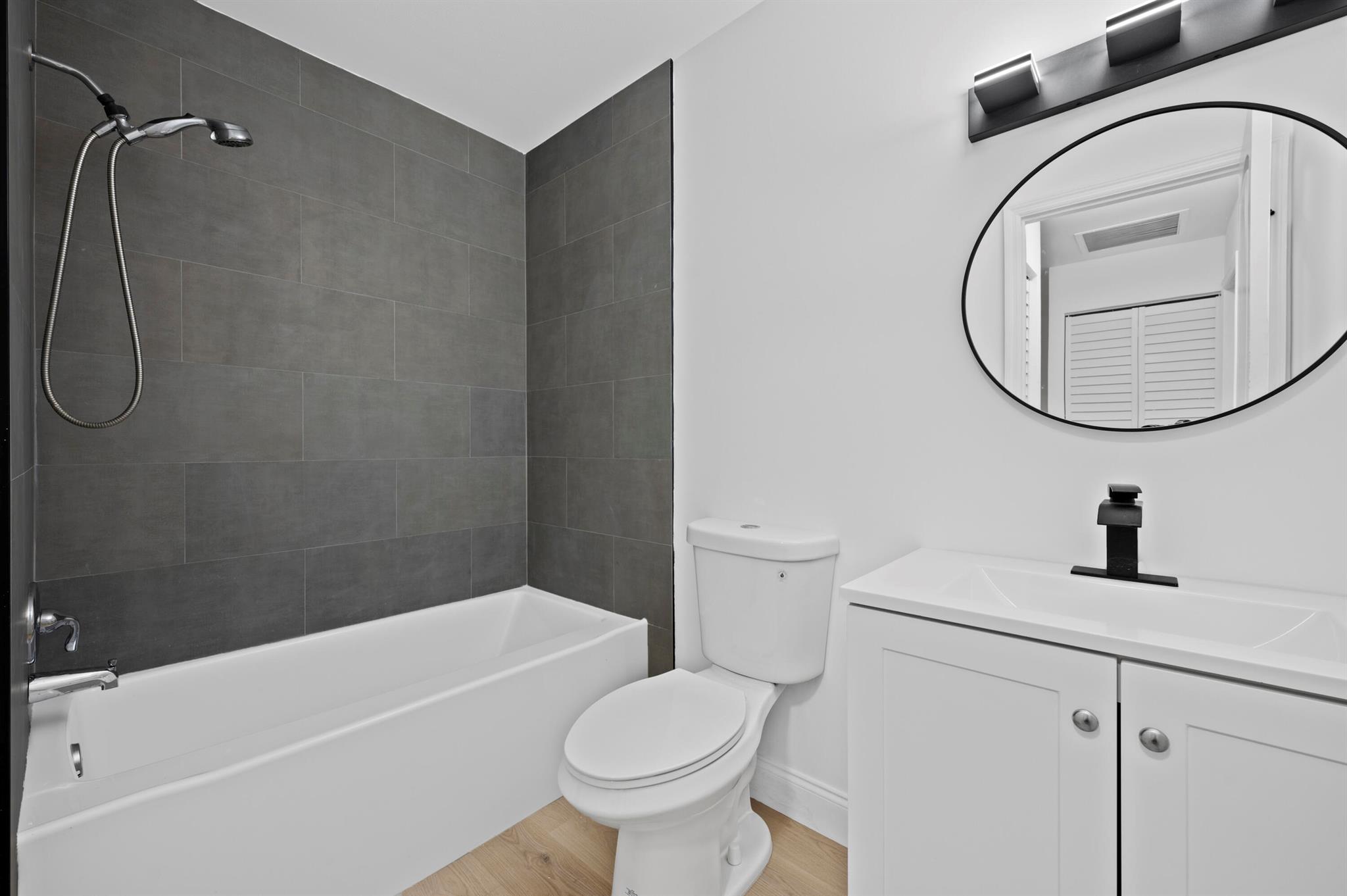 VILLA DEL TRIO - Residential