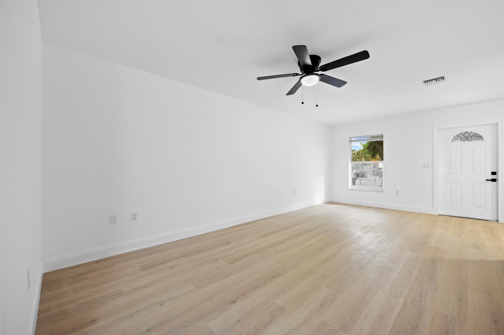 VILLA DEL TRIO - Residential