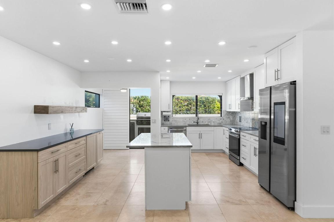 VIA DEL MAR CONDO - Residential