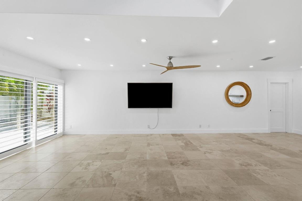 VIA DEL MAR CONDO - Residential