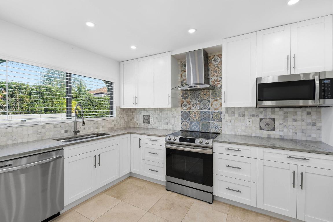 VIA DEL MAR CONDO - Residential