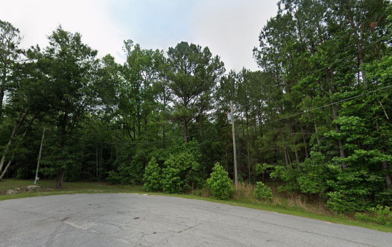 291 SW Pine Forest Court