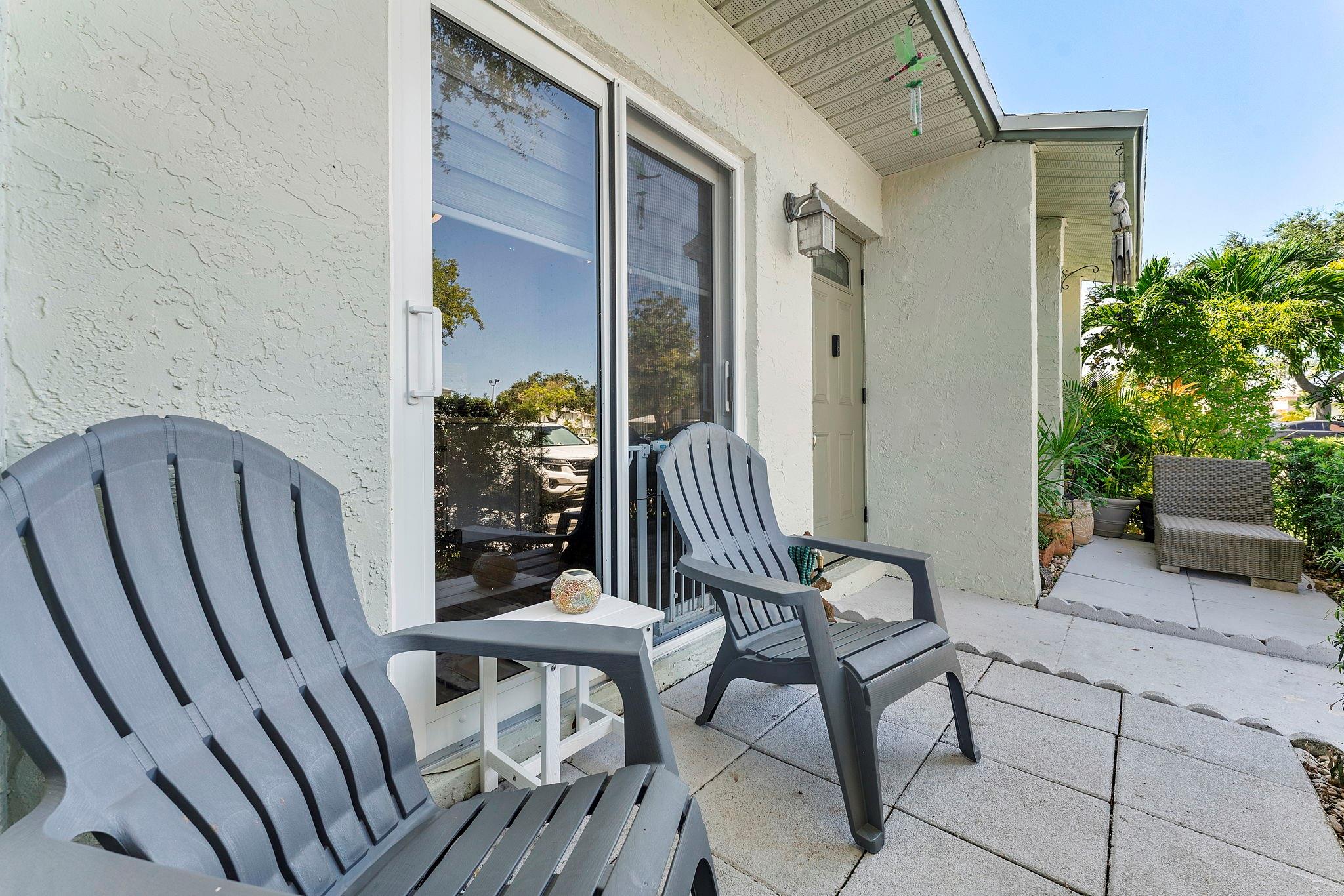 839 Crystal Lake Dr 839