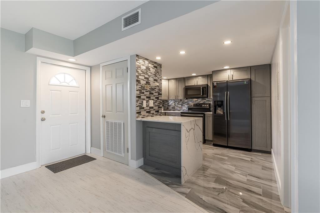 Hollybrook Golf & Tennis - Residential