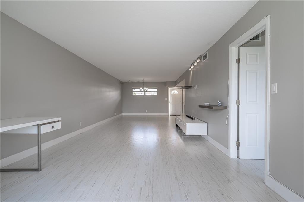 Hollybrook Golf & Tennis - Residential