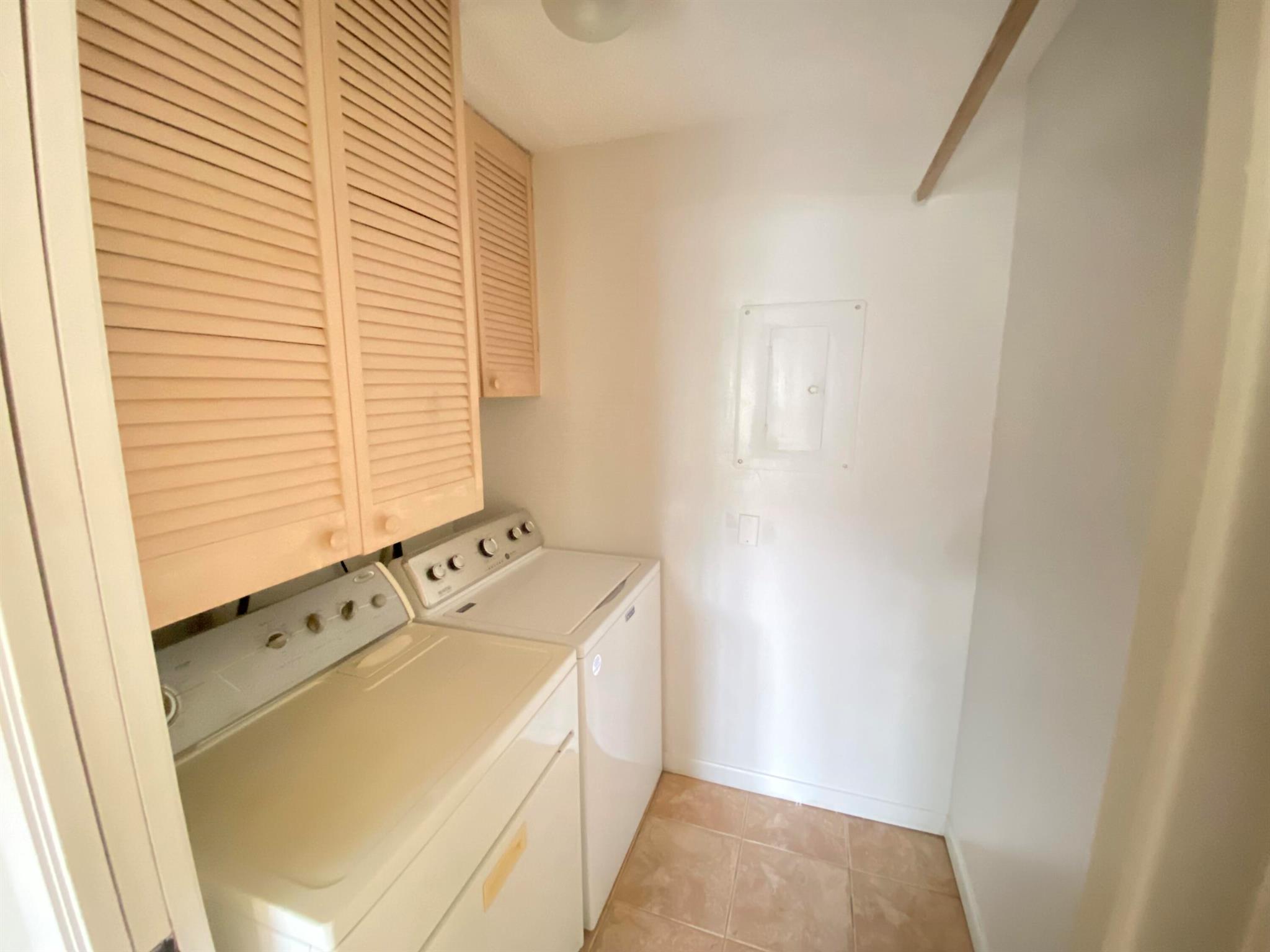 PALM-AIRE VILLAGE 3RD SEC - Residential Lease