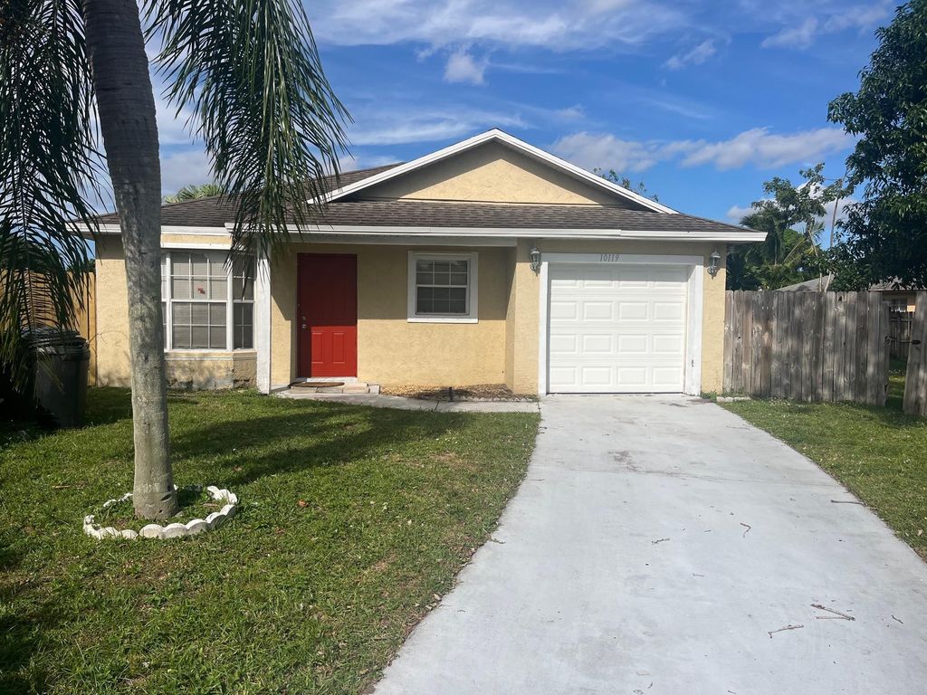 Photo of 10119 Boynton Place Circle, Boynton Beach, FL 33437 (MLS # B26025531)