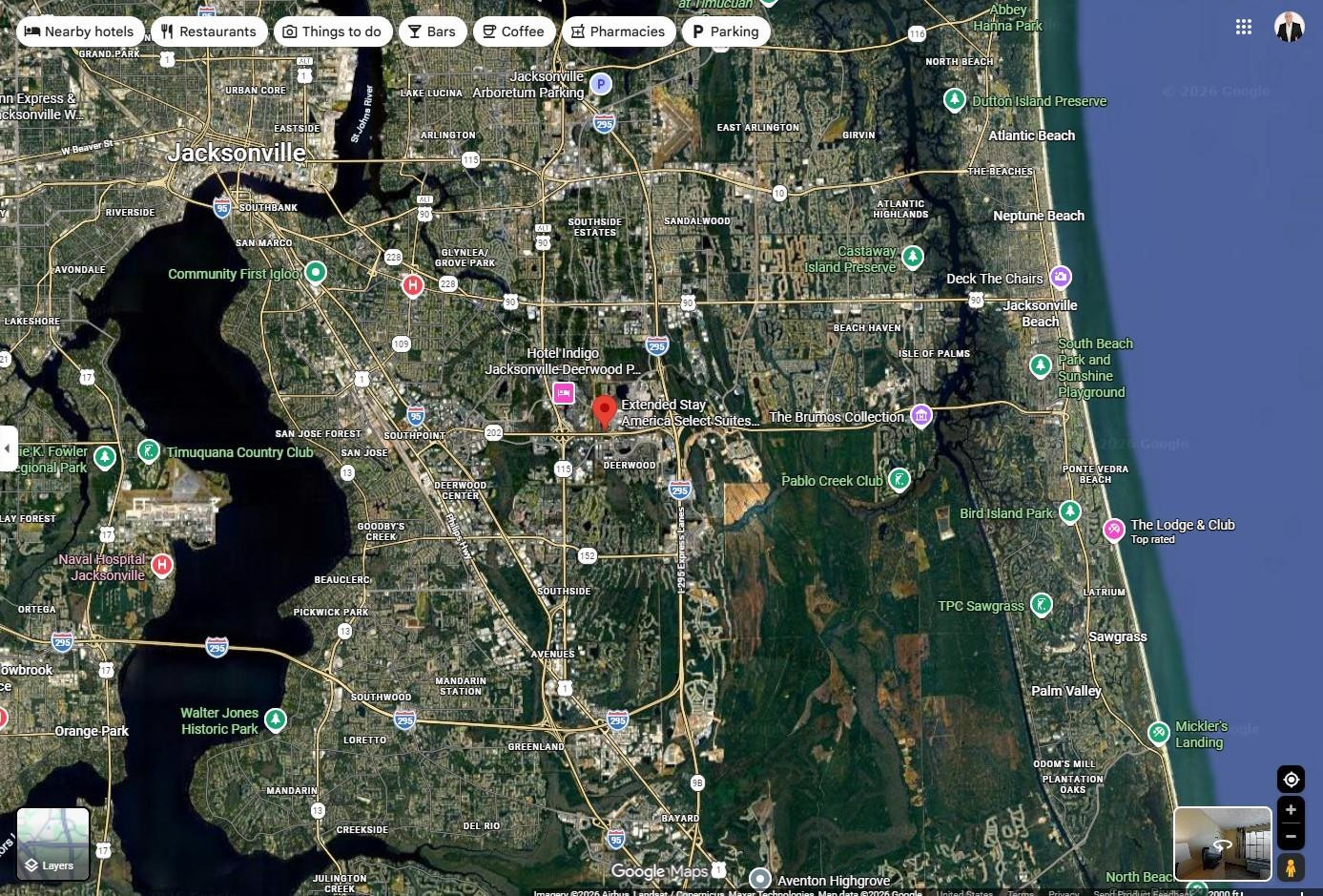 Main image without alt text