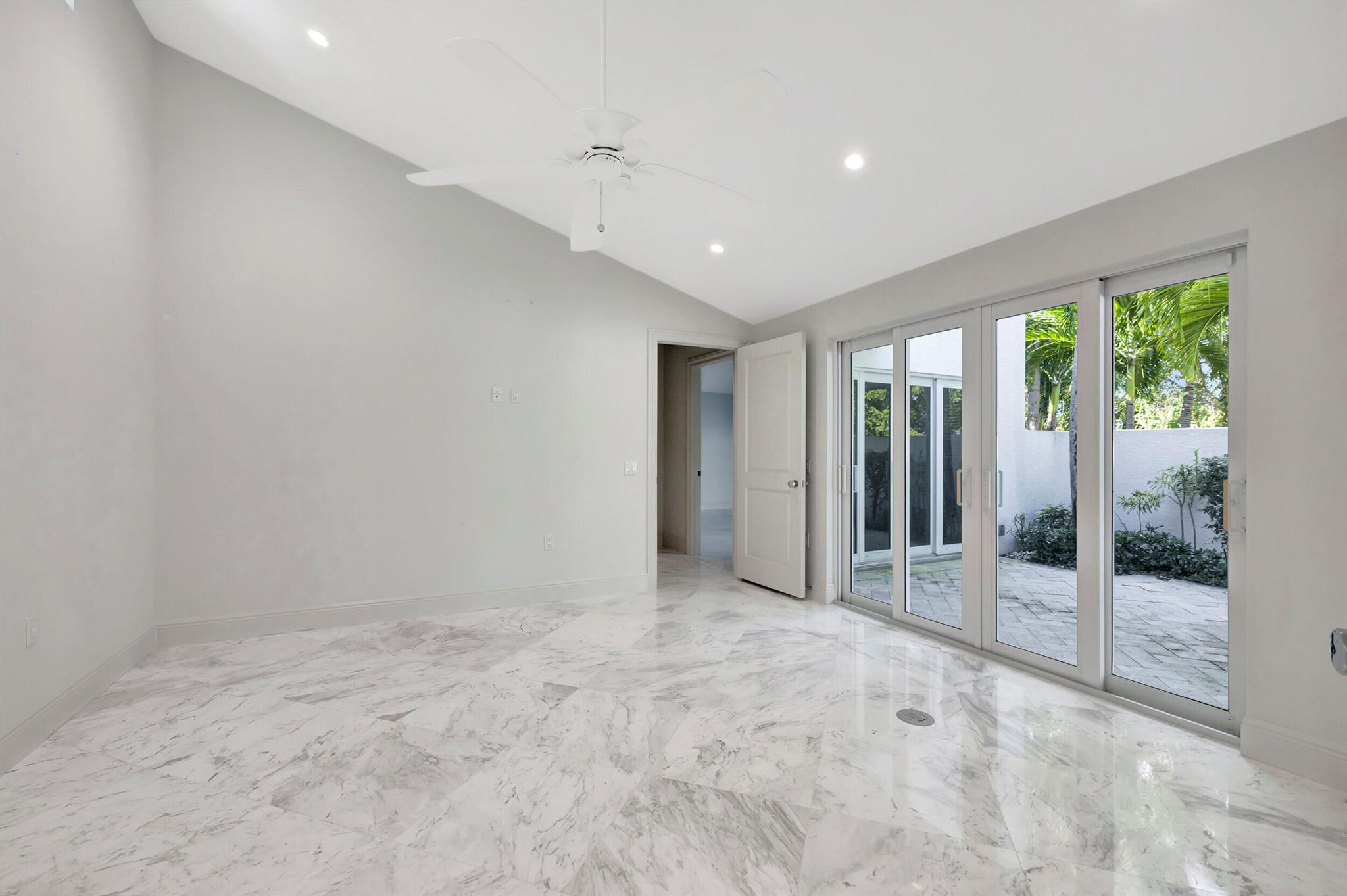 Seagate Country Club - Residential