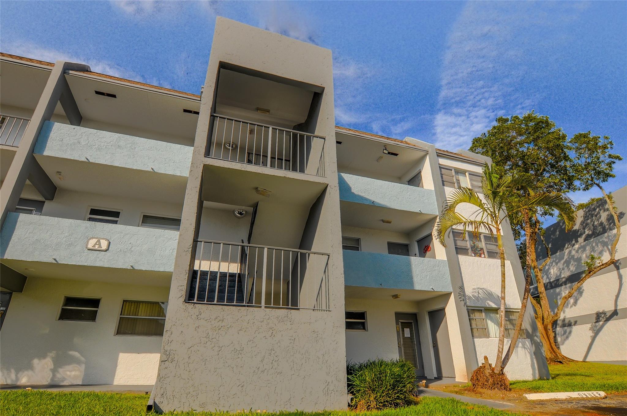 Sands Point - Residential