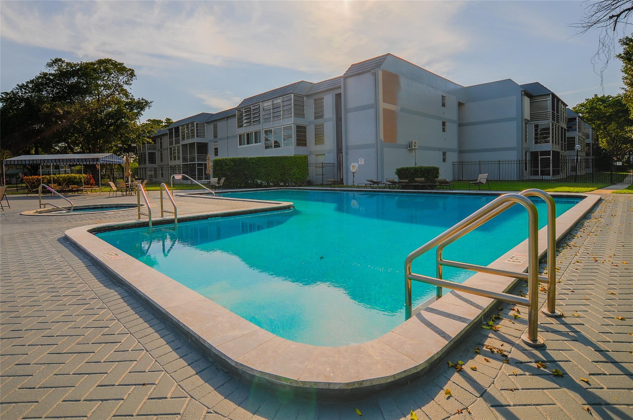 Sands Point - Residential