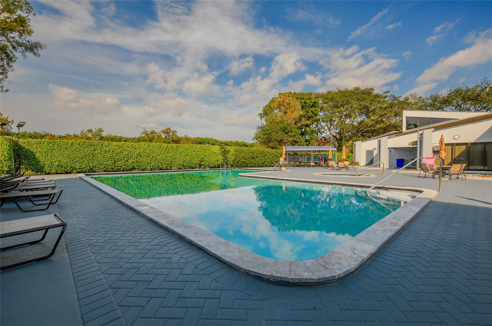 Sands Point - Residential