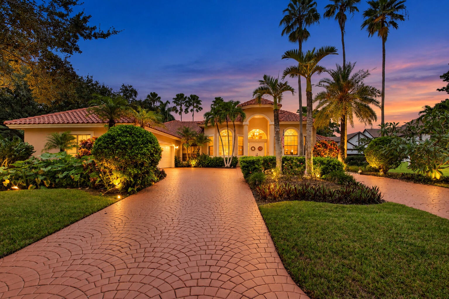 10240 Vestal Court, Coral Springs, FL, 33071/$1,125,000 3 10240 Vestal Court