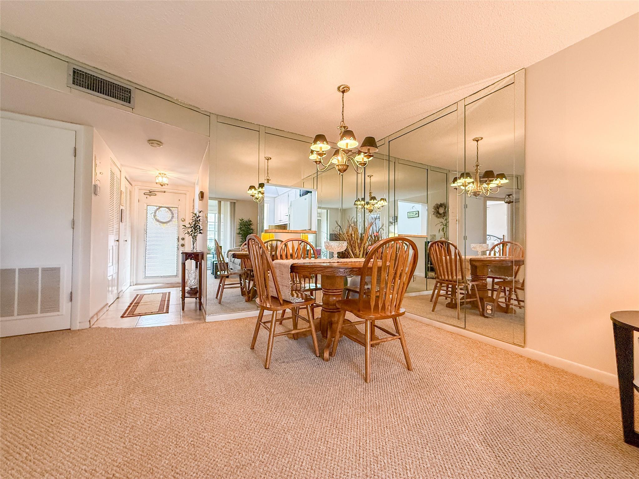 SUNRISE LAKES - Residential