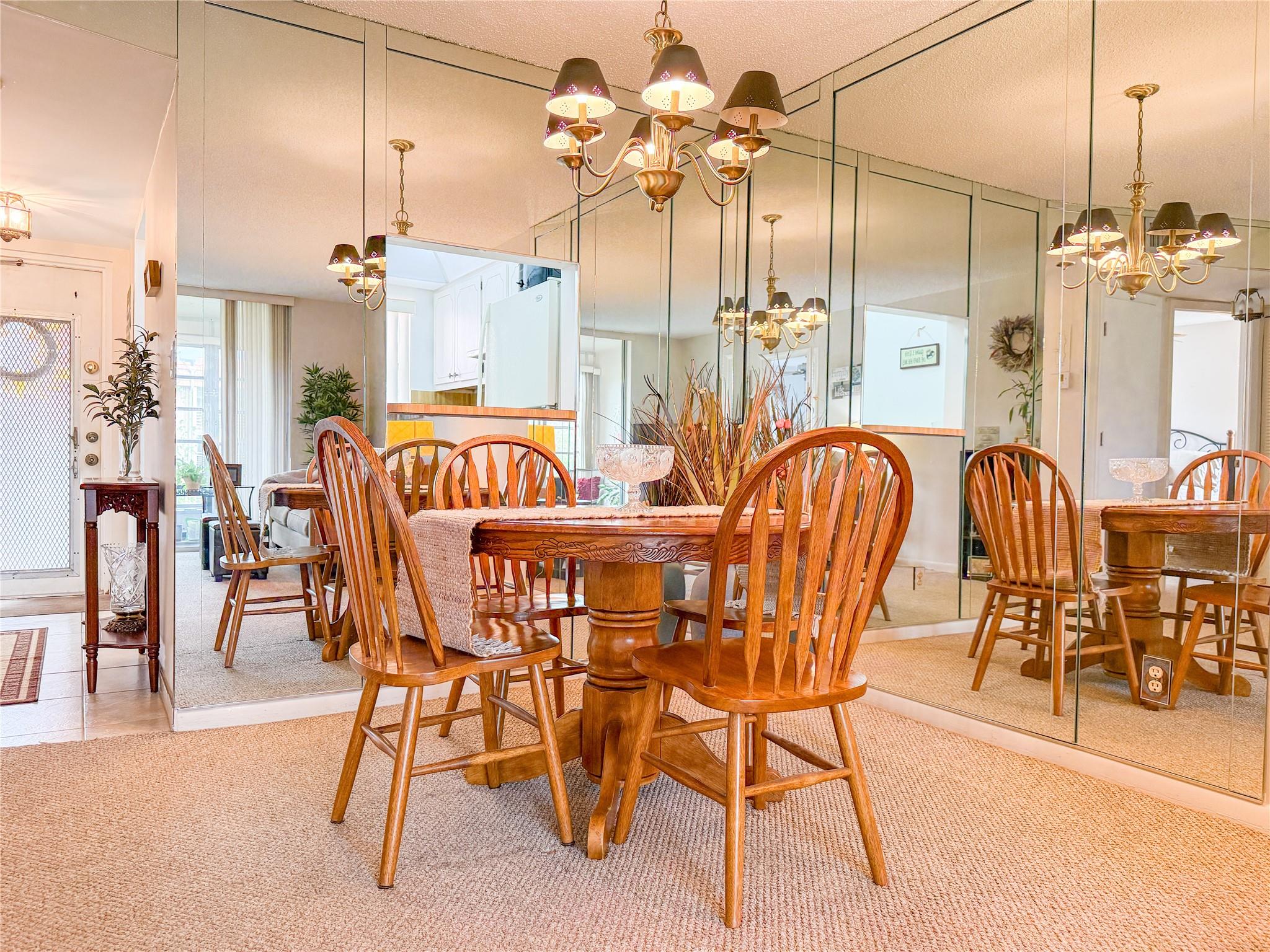 SUNRISE LAKES - Residential