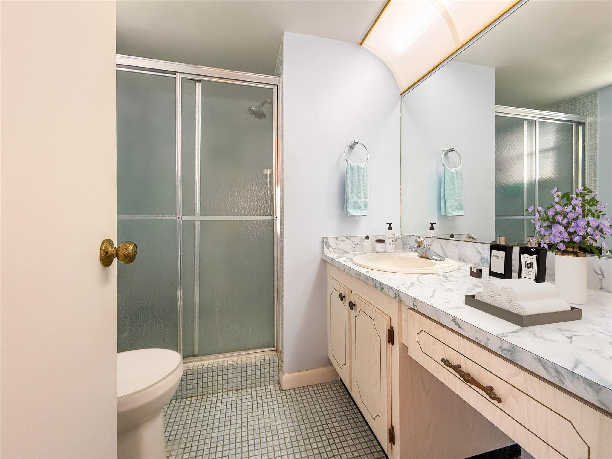 SUNRISE LAKES - Residential