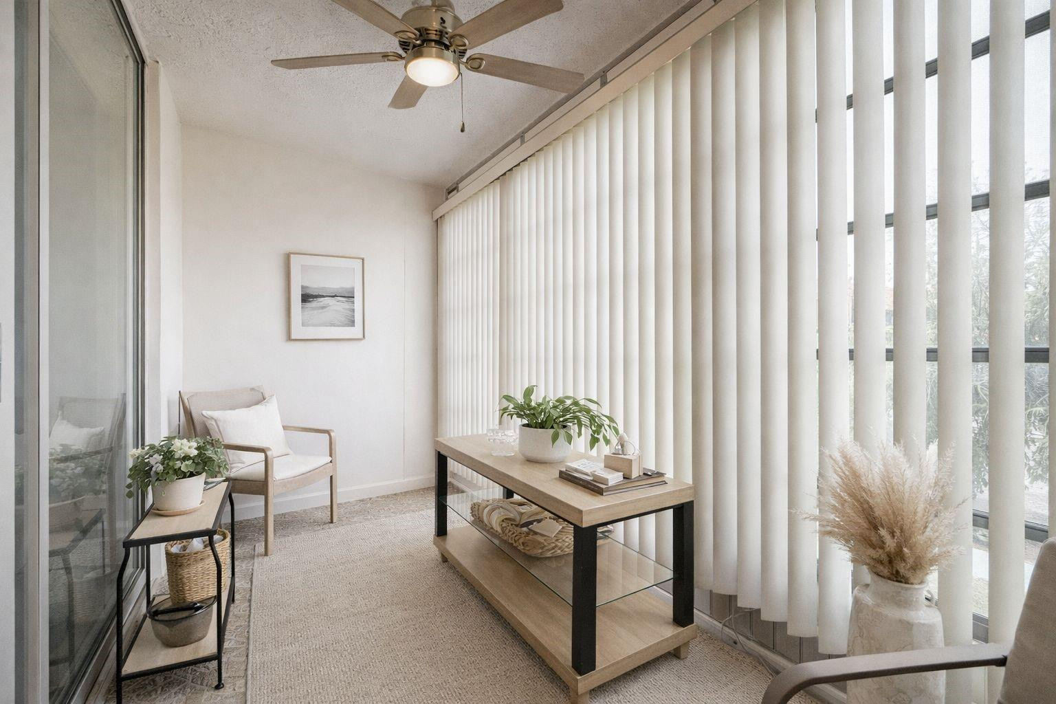 SUNRISE LAKES - Residential