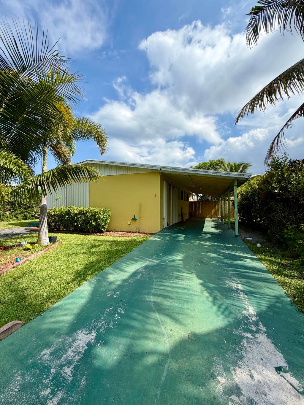 Photo of 1350 8th Street, West Palm Beach, FL 33401 (MLS # B26042944)