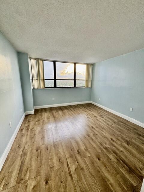 PALM BEACH HOUSE CONDO - Residential