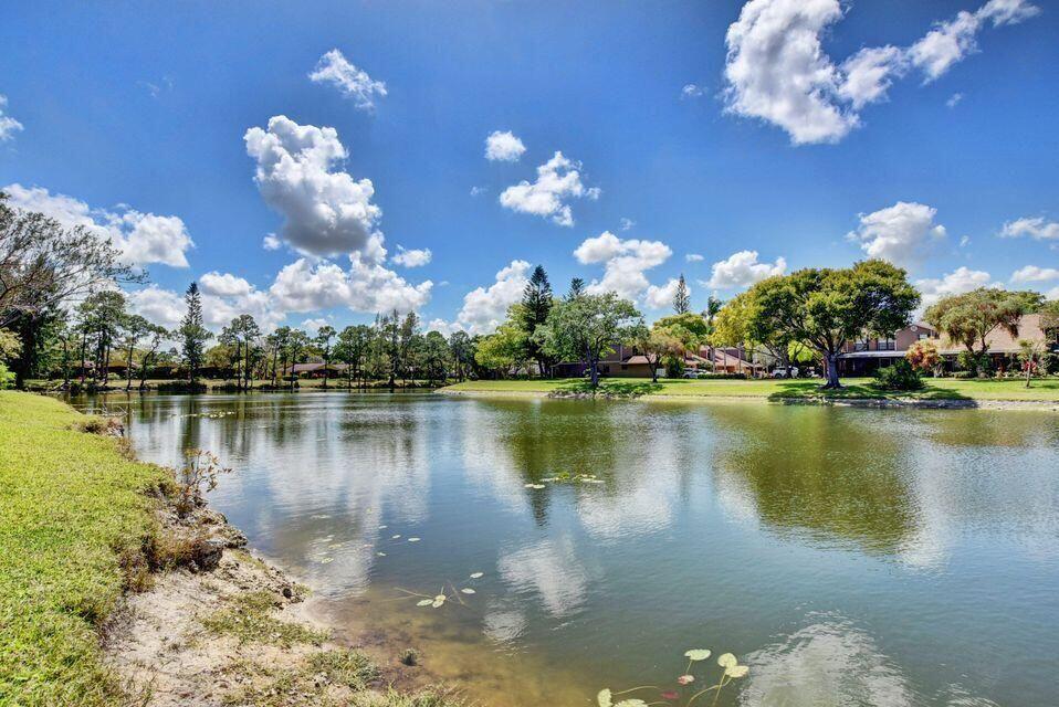 TIMBERWALK II SEC 4 - Residential Lease