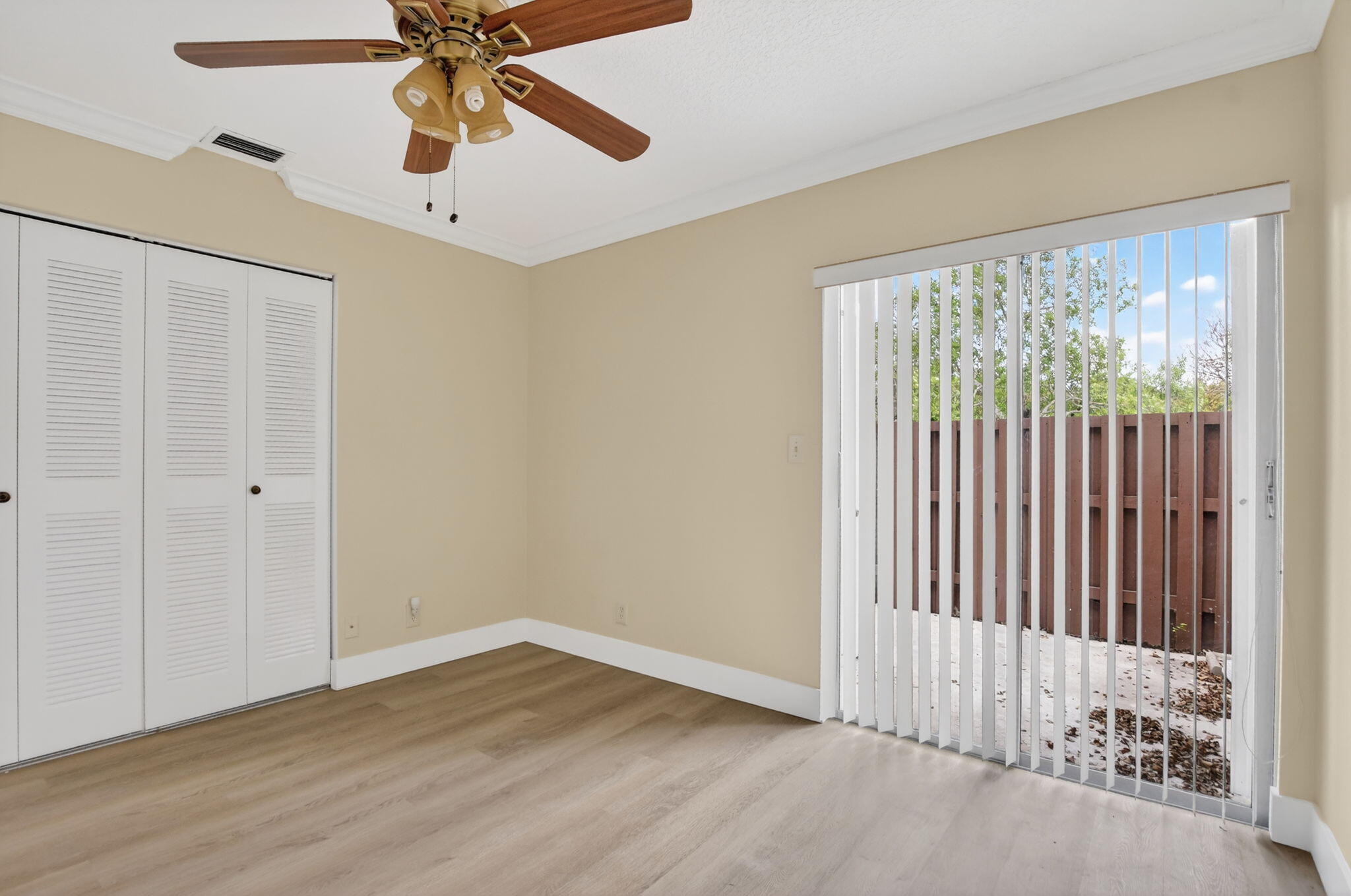 TIMBERWALK II SEC 4 - Residential Lease