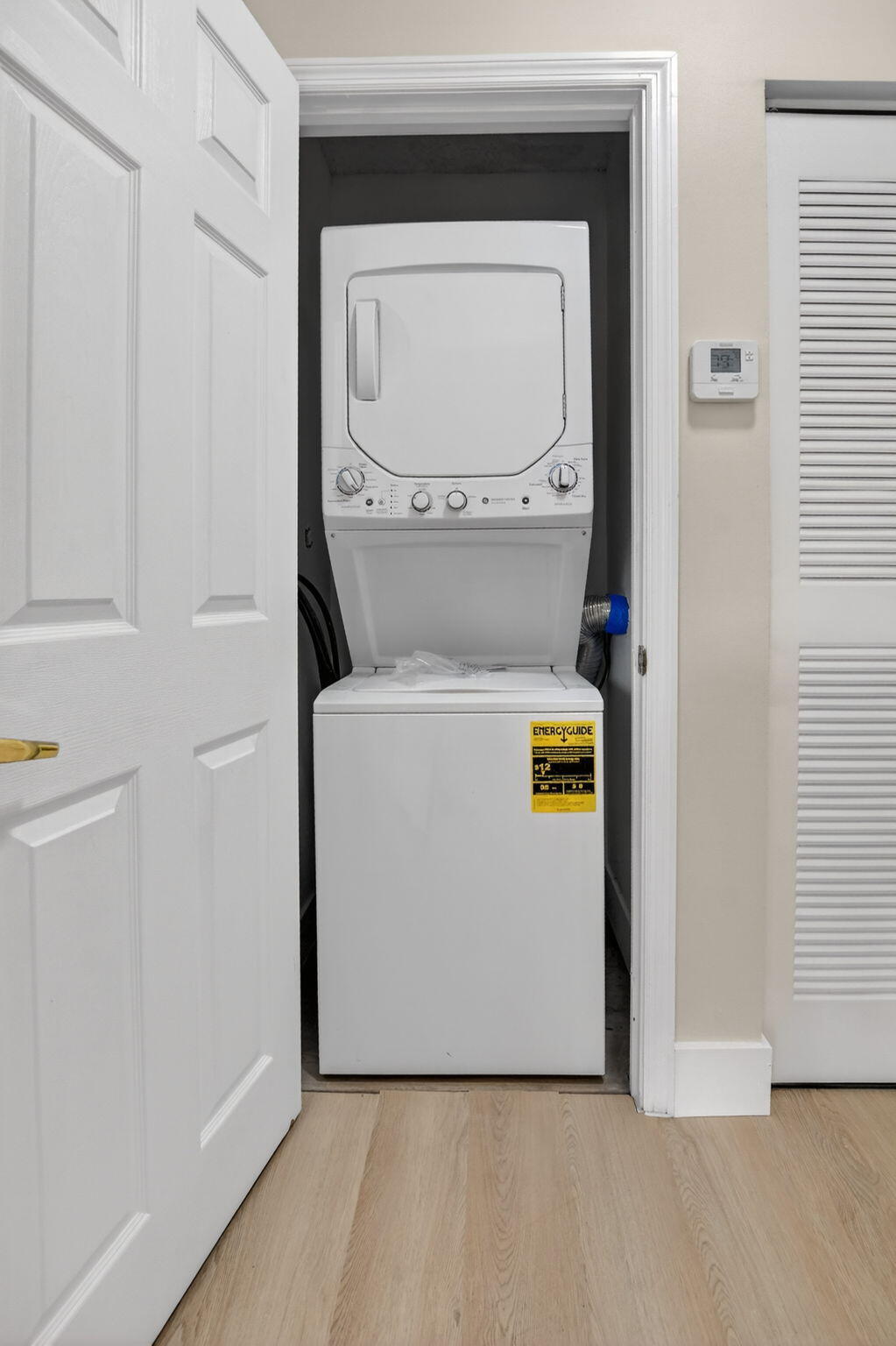 TIMBERWALK II SEC 4 - Residential Lease