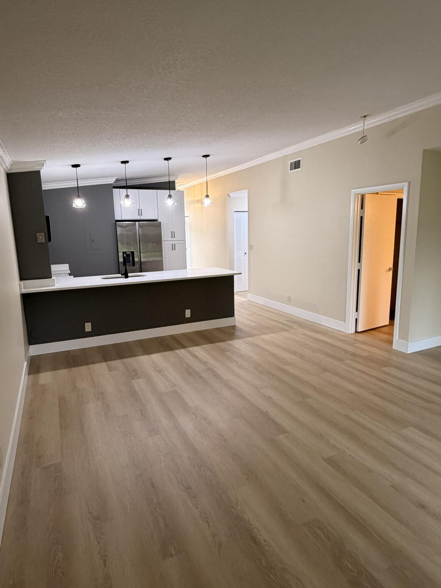 TIMBERWALK II SEC 4 - Residential Lease