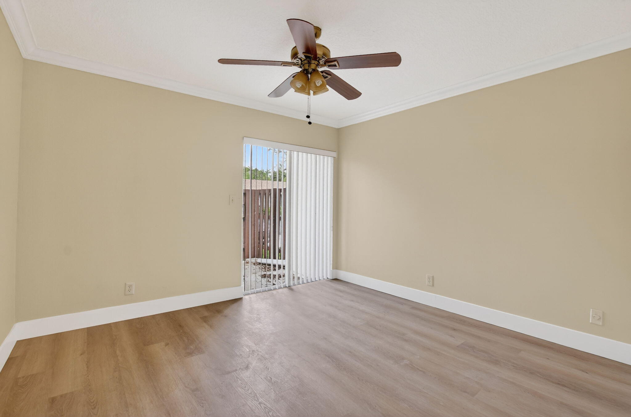 TIMBERWALK II SEC 4 - Residential Lease