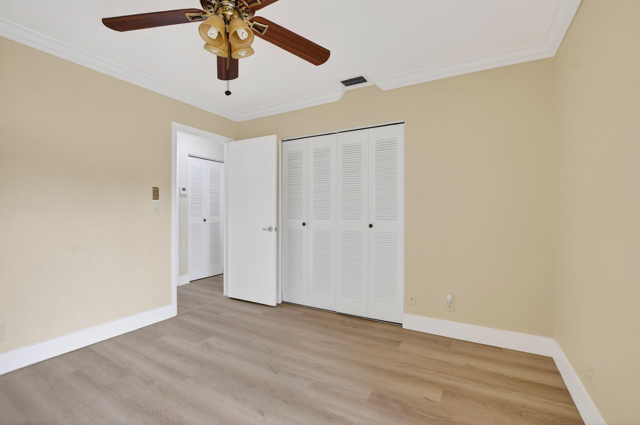 TIMBERWALK II SEC 4 - Residential Lease