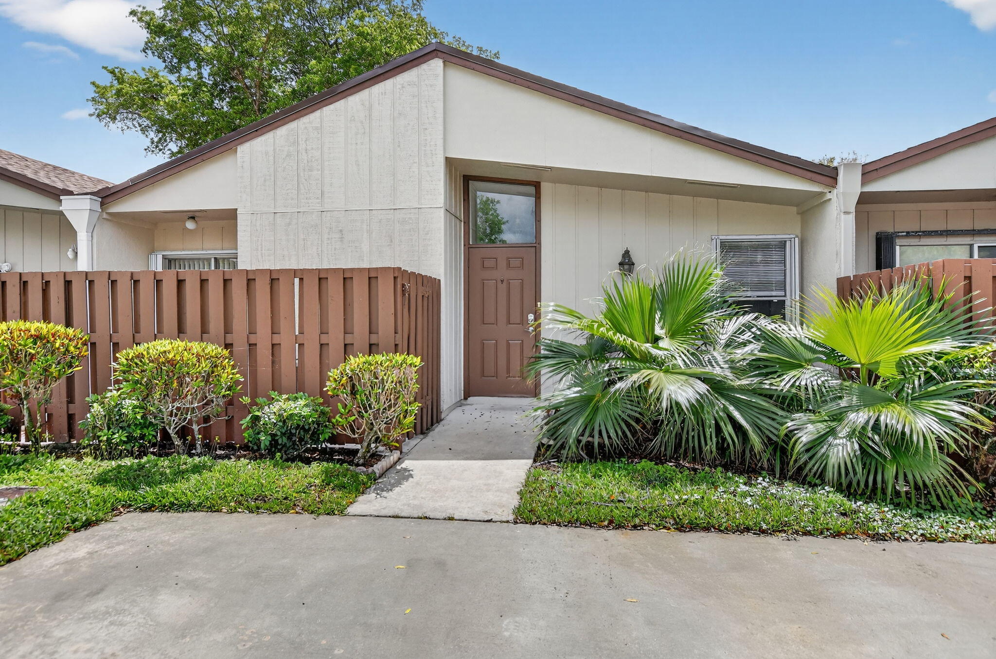 TIMBERWALK II SEC 4 - Residential Lease