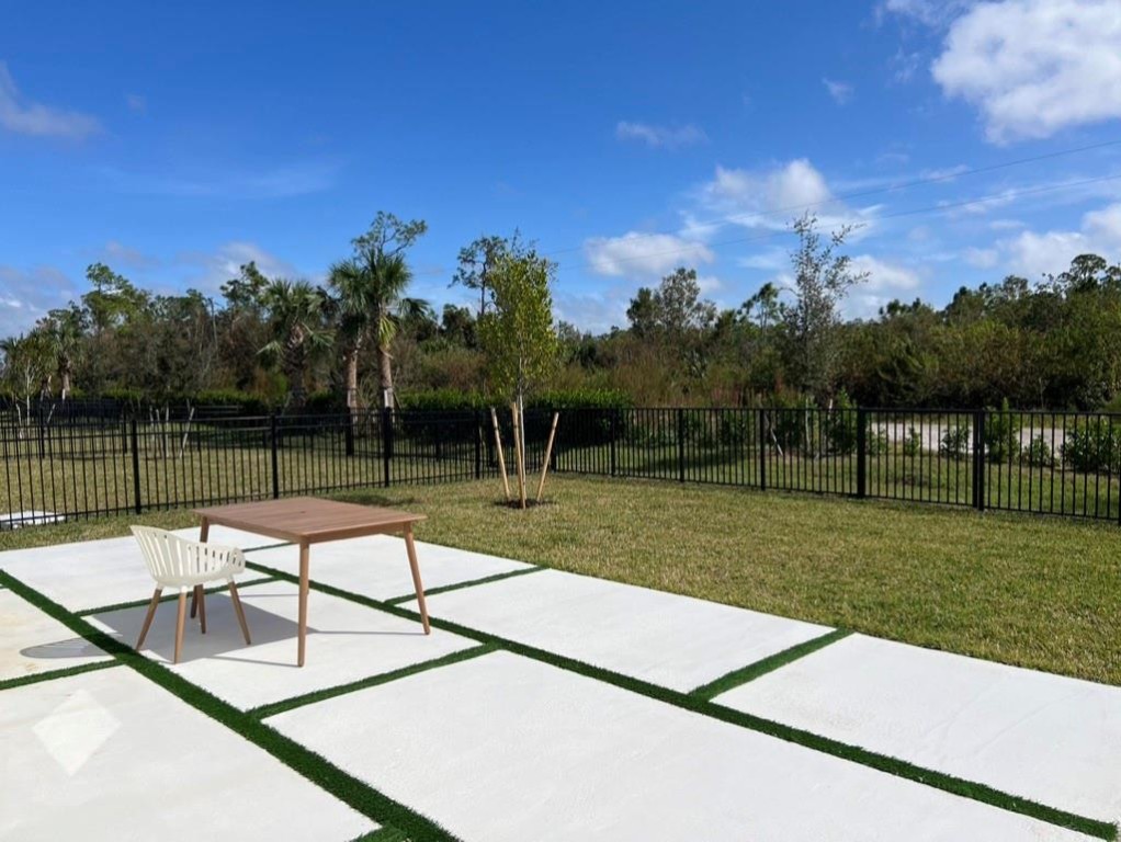 12121 Monterey Pine Lane