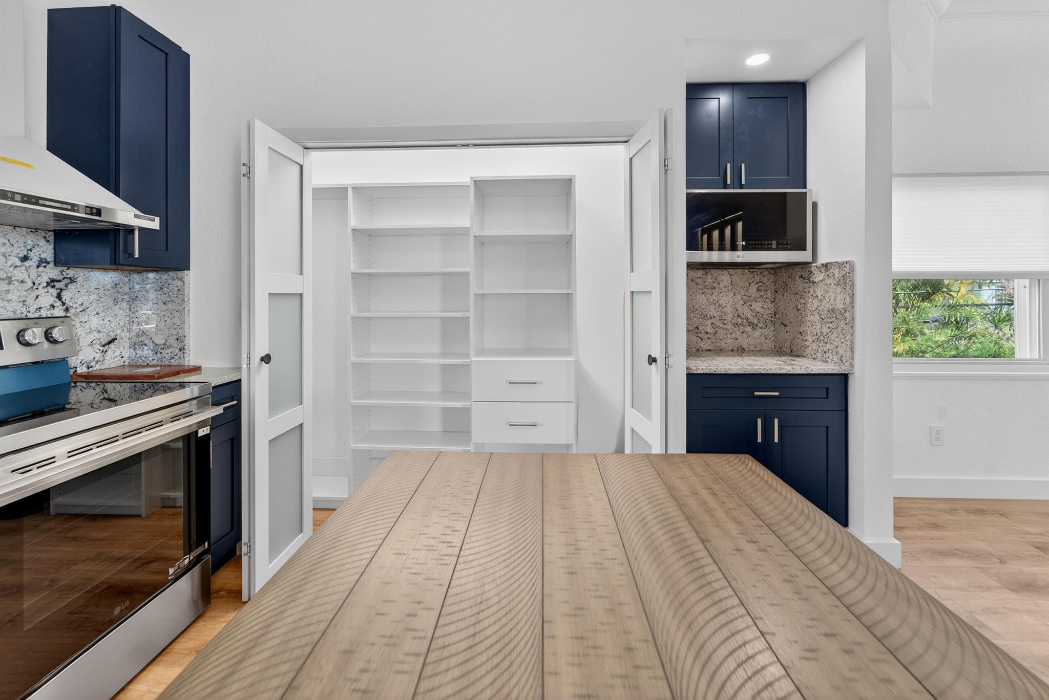 LAKEVIEW PARK 2ND ADD IN - Residential Lease