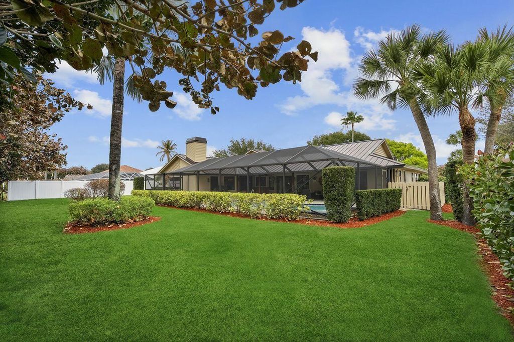 Photo of 8222 SE Royal Street, Hobe Sound, FL 33455 (MLS # R11166133)