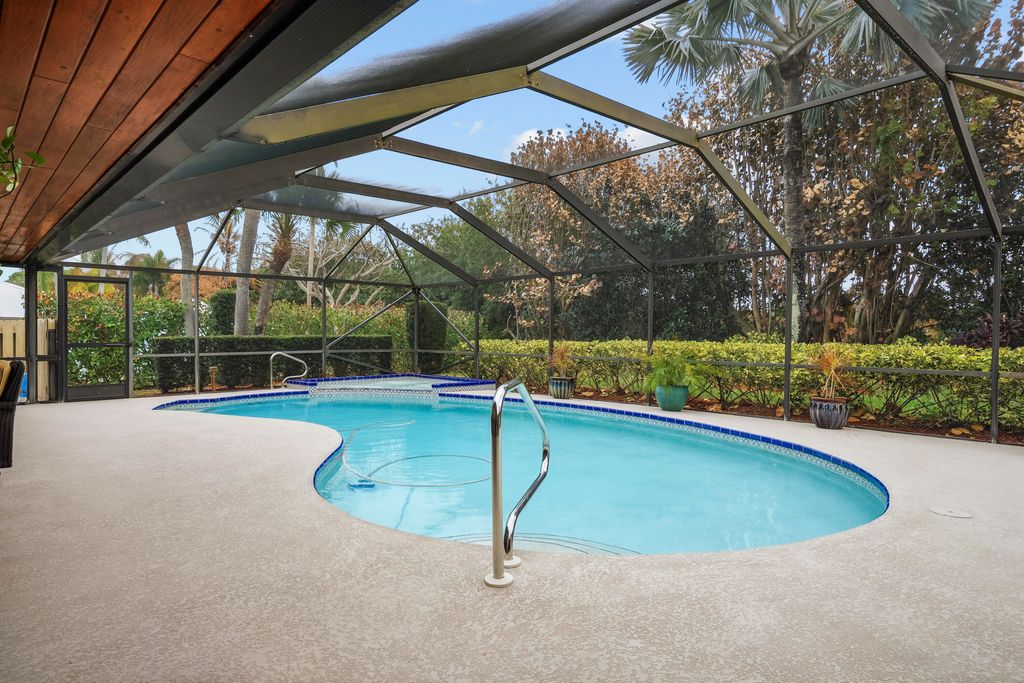 Photo of 8222 SE Royal Street, Hobe Sound, FL 33455 (MLS # R11166133)