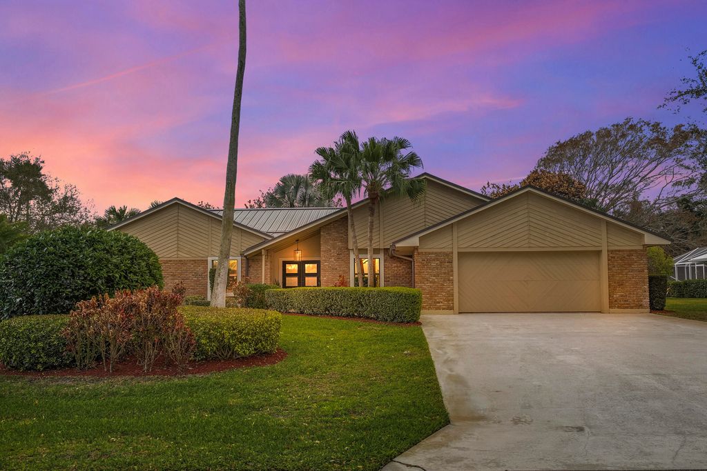 Photo of 8222 SE Royal Street, Hobe Sound, FL 33455 (MLS # R11166133)