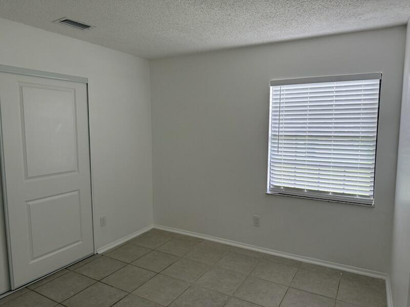 PORT ST LUCIE SECTION 52 - Residential Lease