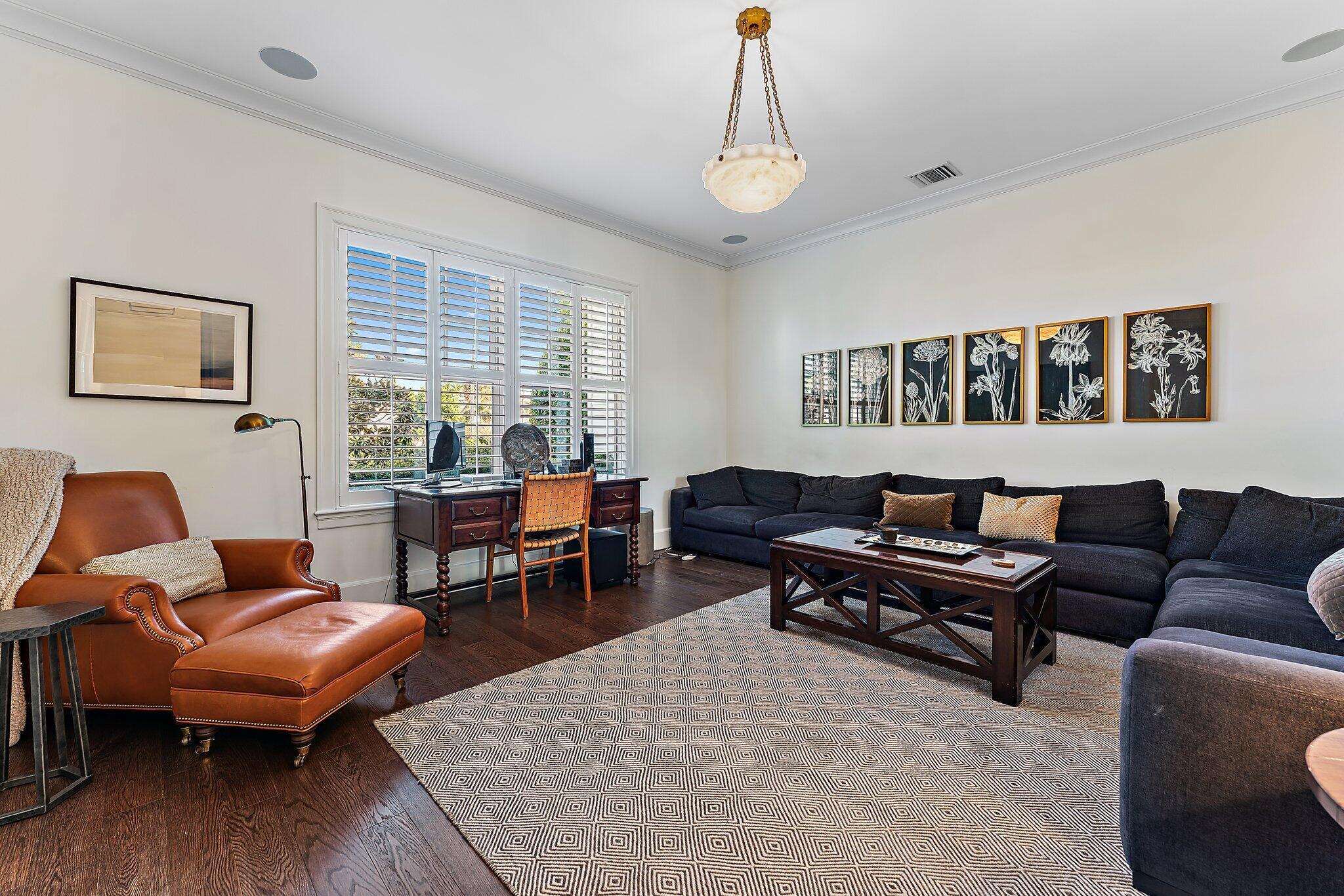 HIDDEN KEY - Residential