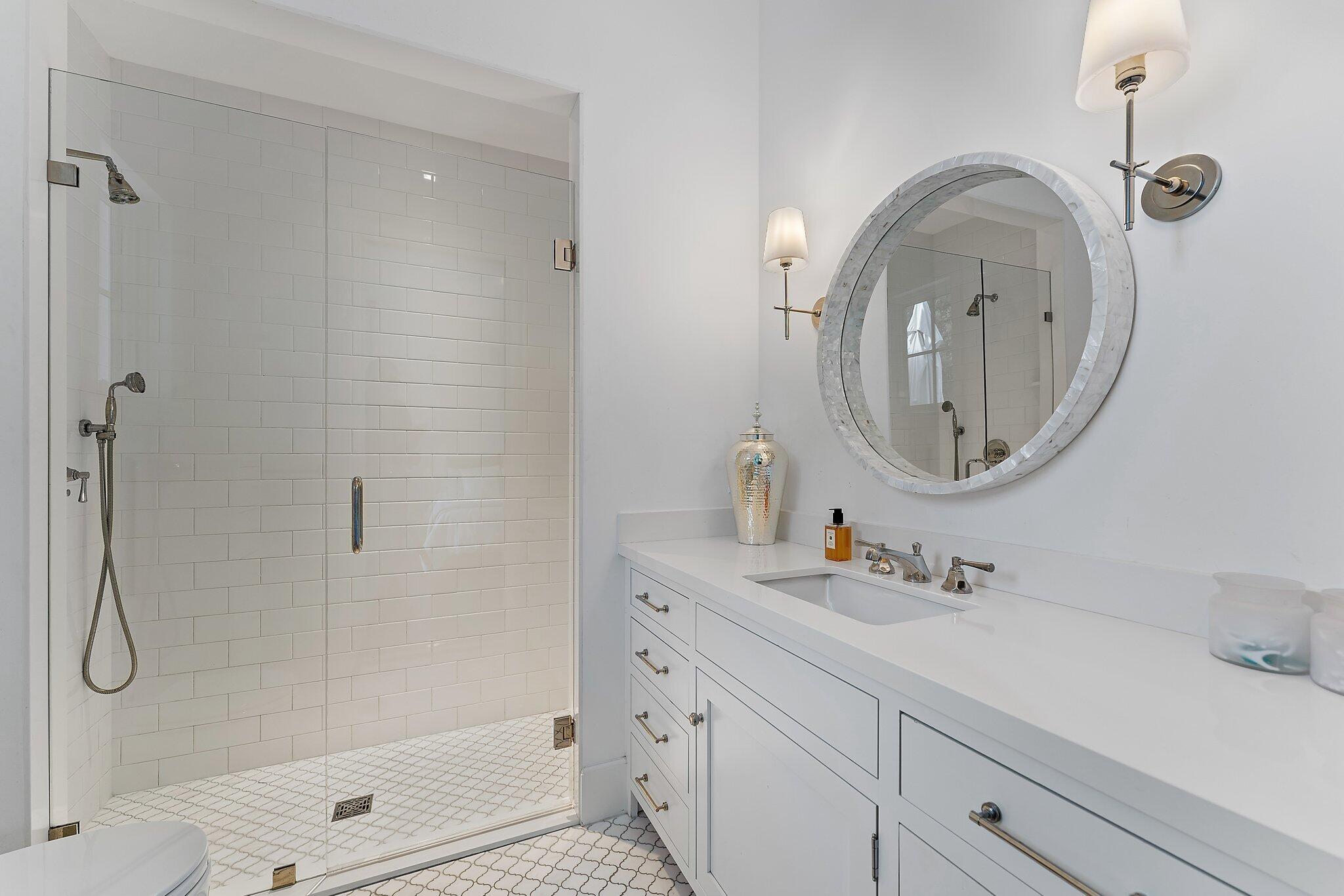 HIDDEN KEY - Residential