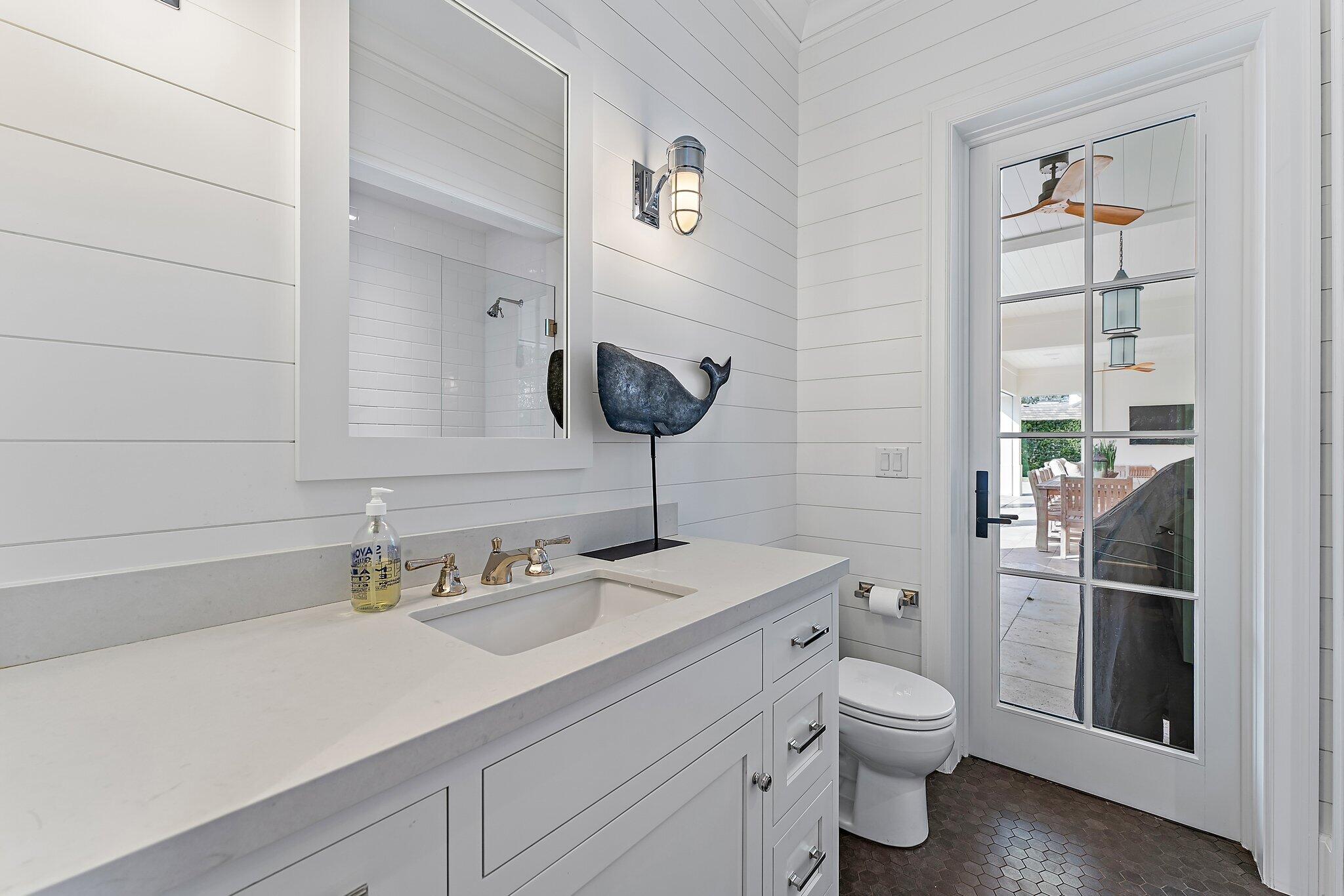 HIDDEN KEY - Residential