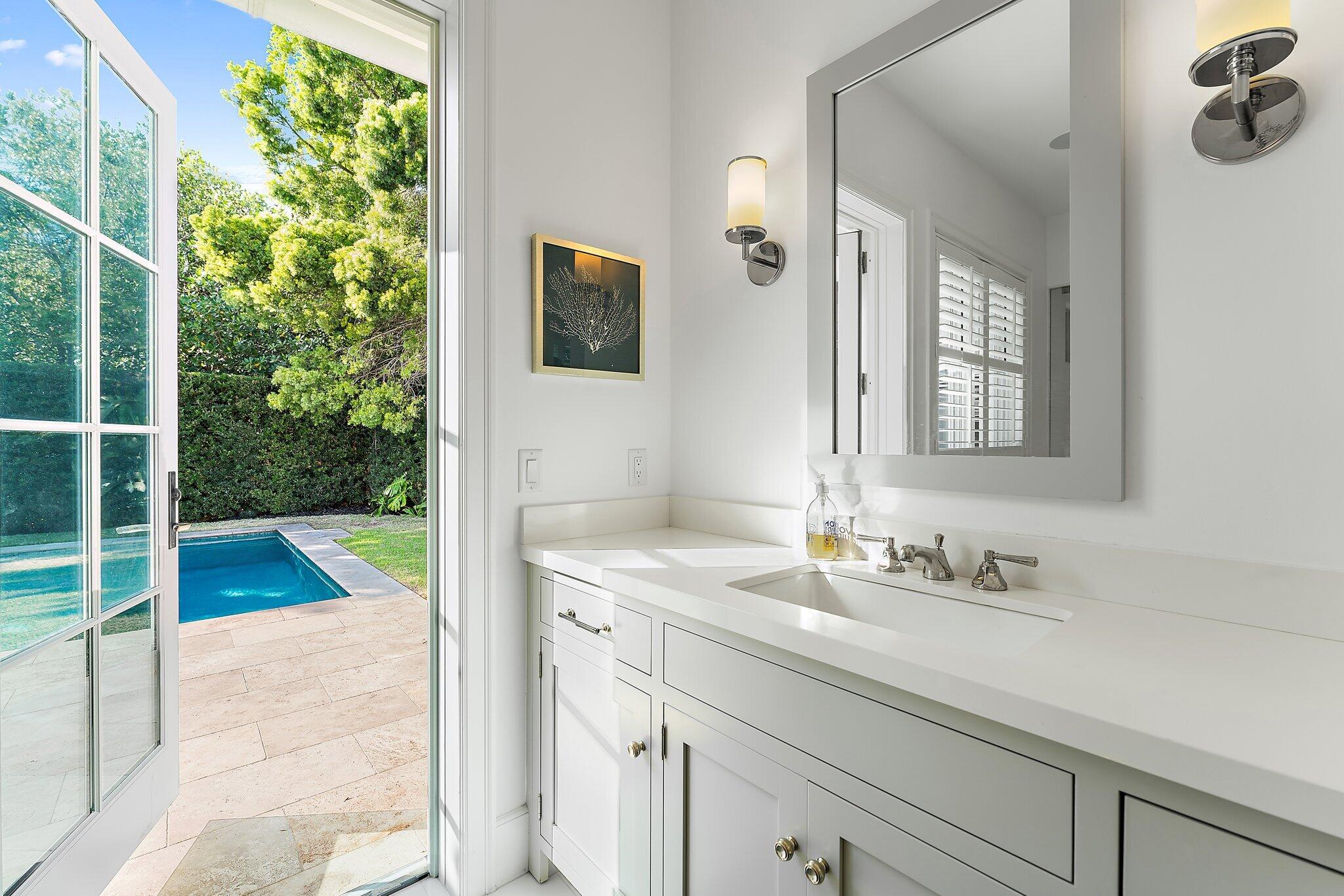 HIDDEN KEY - Residential