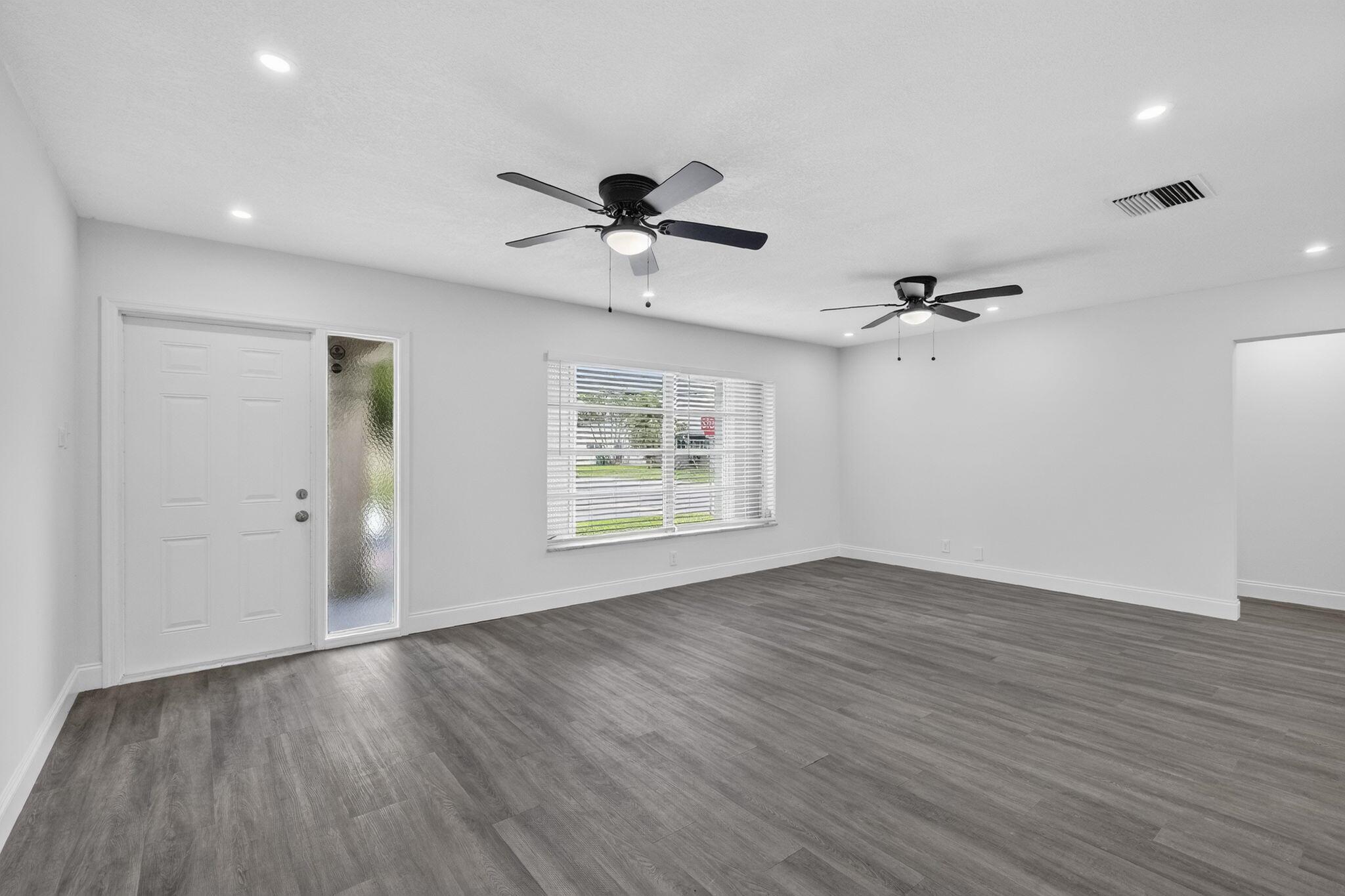 MAINLANDS OF TAMARAC LAKE - Residential