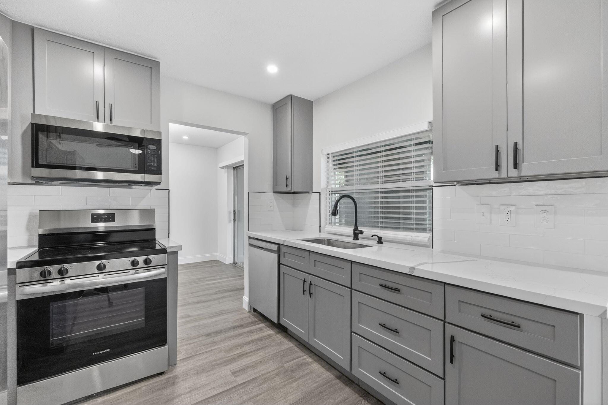 MAINLANDS OF TAMARAC LAKE - Residential