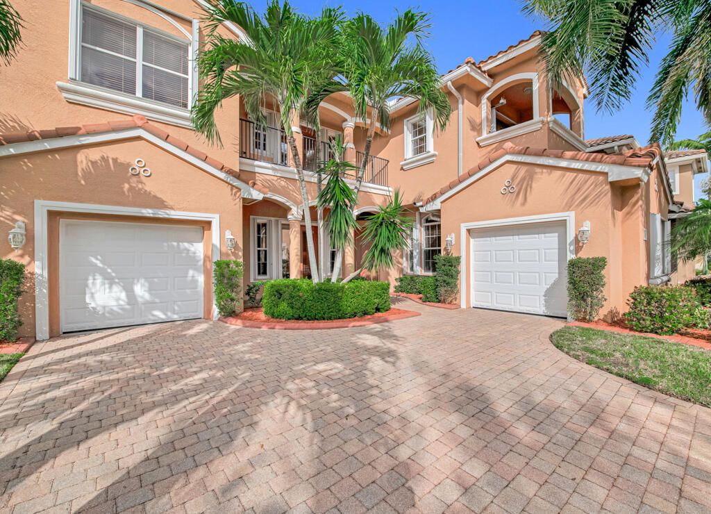Photo of 514 Cresta Circle, West Palm Beach, FL 33413 (MLS # R11130568)