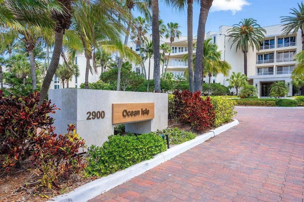 Photo of 2900 SE Dune Drive #315, Stuart, FL 34996 (MLS # R10704779)